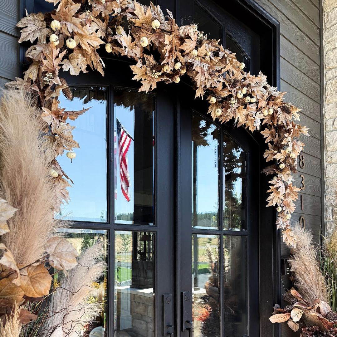Door Frame Garland Hanger
