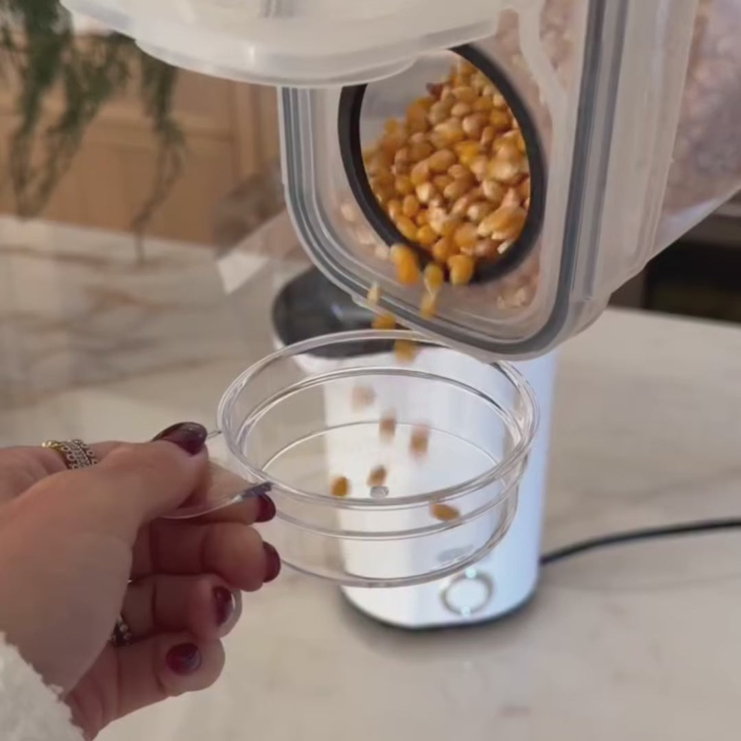 Hot air popcorn maker